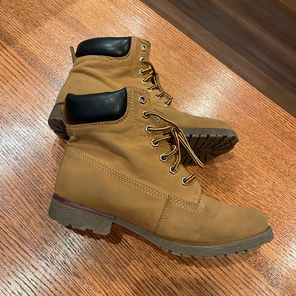 Rock & Candy Tan Bulldozer Boots Size 6.5 - Picture 3 of 8